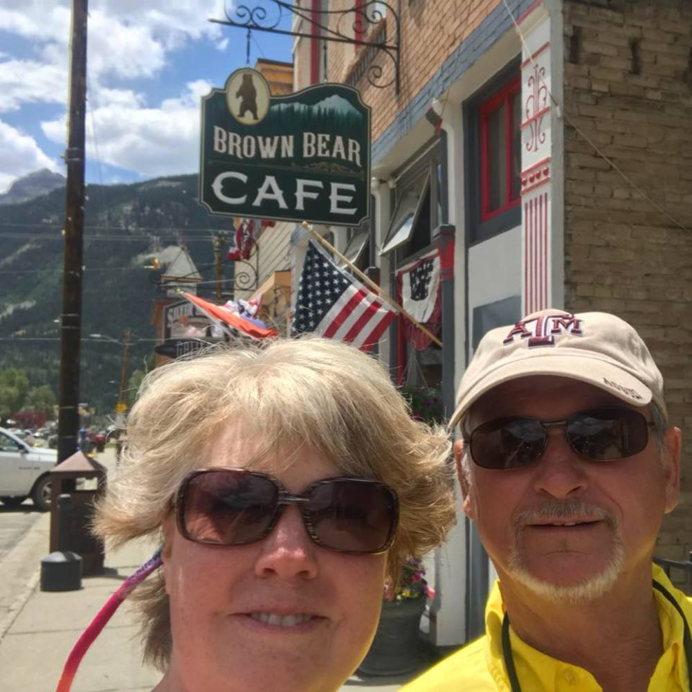 Meet your Posher, Jana